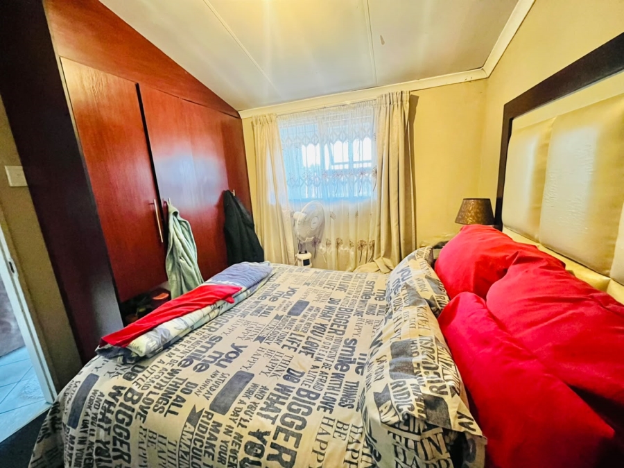 2 Bedroom Property for Sale in Bloemside 3 Free State